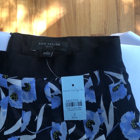 Ann Taylor Petite Multicolored Poppy Pleated Skirt - Picture 10 of 11
